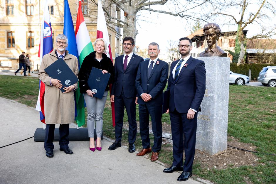 dr. Marjan Cencen; mag. Urška Klakočar Zupančič; Matjaž Rakovec; László Kövér in Andor Ferenc Dávid | Avtor: Saša Despot / Mediaspeed