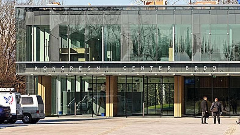 Načrtovalci centra pri Brdu so za elito lepo poskrbeli z klimatiziranimi prostor