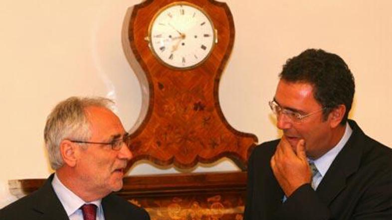 Ivo Vajgl in Franco Juri se zavzemata za bolj suveren nastop pri reševanju manjš