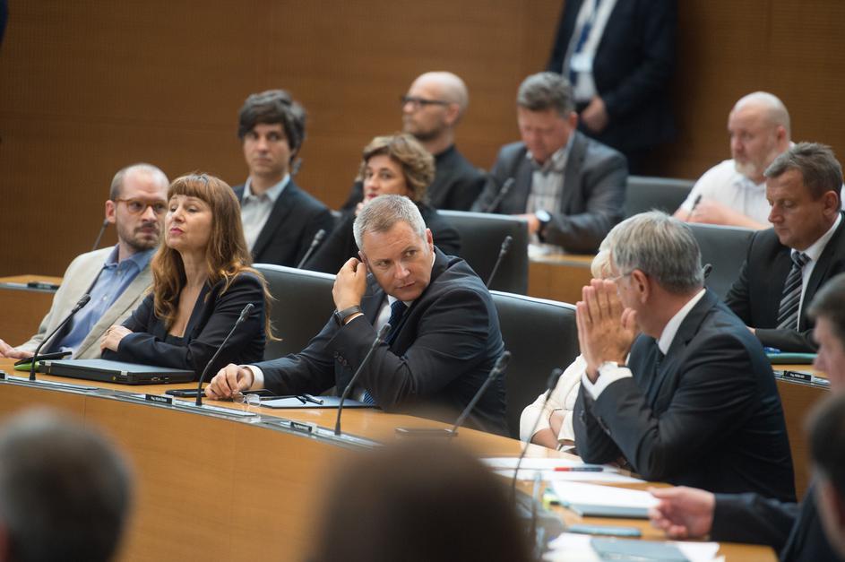 državni zbor, poslanci, SD, Levica