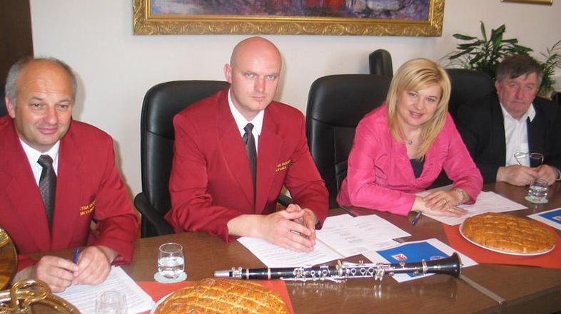 Godbeniki so deležni velike podpore občine, saj jim je ta lani namenila prenovlj