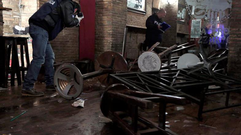 lazio tottenham evropska liga pretep navijači rim