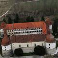 Svetniki se zavzemajo, da se brežiški grad družini Attems ne vrne v obliki narav