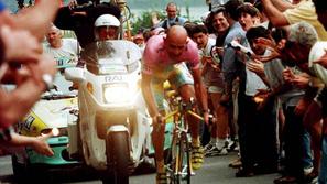 Pantani Lugano Giro d'Italia dirka po Italiji rožnata majica