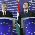 Premier Orban bo, kot kaže, moral kmalu tako kot Grčija prositi Evropsko unijo z