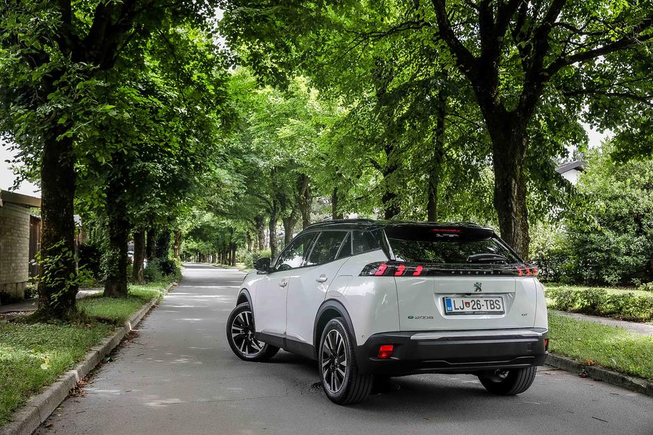 Pugeot e-2008 | Avtor: Saša Despot