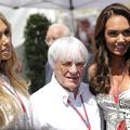 Bernie Ecclestone, ki sta ga takole minuli vikend v Monte Carlu spremljali hčerk