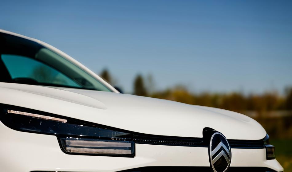 Našli smo enega najbolj racionalnih avtov na cenikih