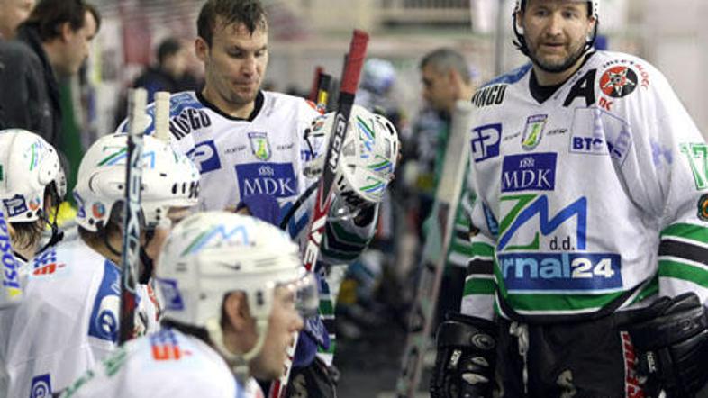 Beseda Nika Zupančiča ima tudi na klopi veliko veljavo.