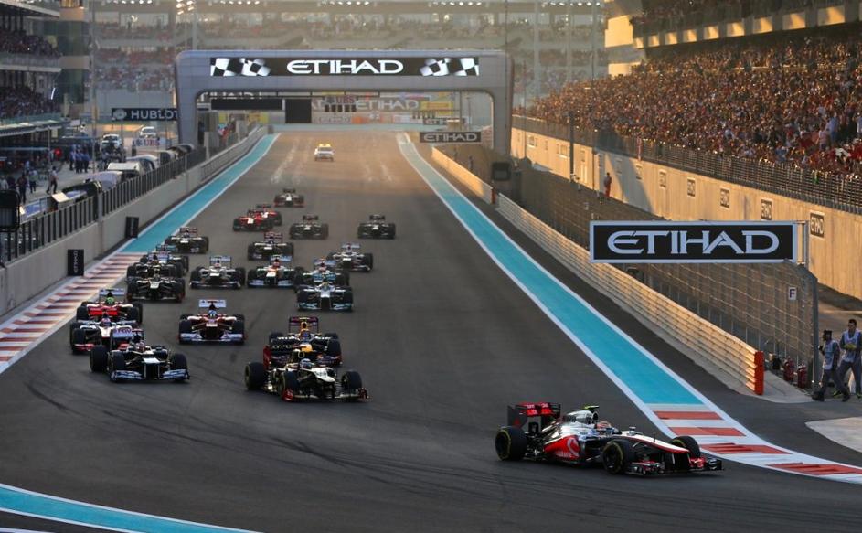 Hamilton McLaren VN Abu Dabija Abu Dabi Dhabi formula 1