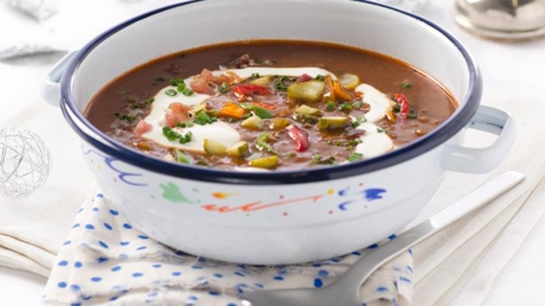 Polnočna juha s kislim zeljem