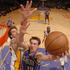 Beno Udrih je bil nerešljiva uganka za slabo obrambo Lakersov. V dodanem videu p
