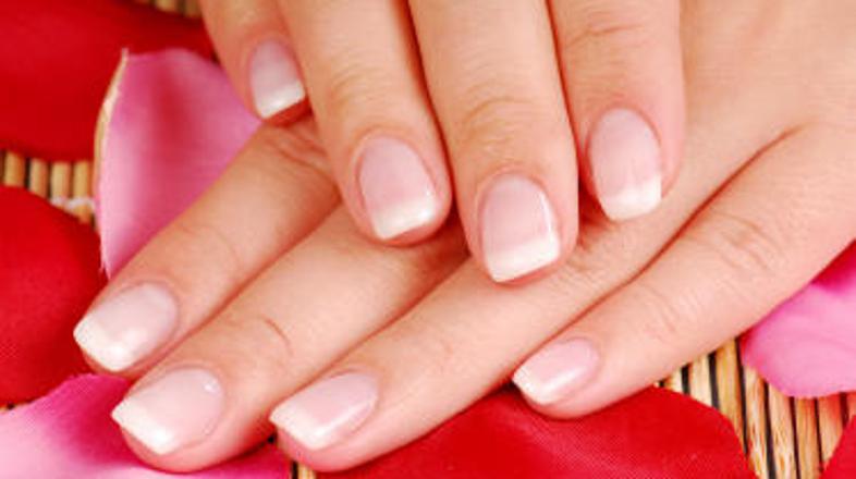 Pazljivi bodite tudi pri izbiri negovalne kreme za nohte.