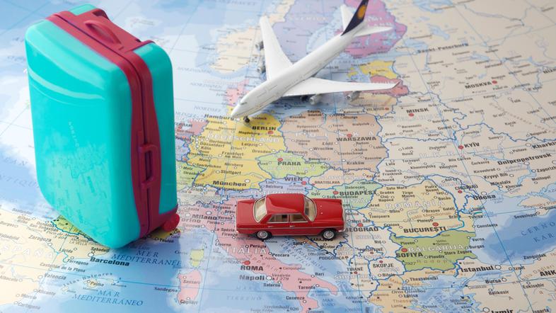 kovček zemljevid letalo potovanje turizem dopust