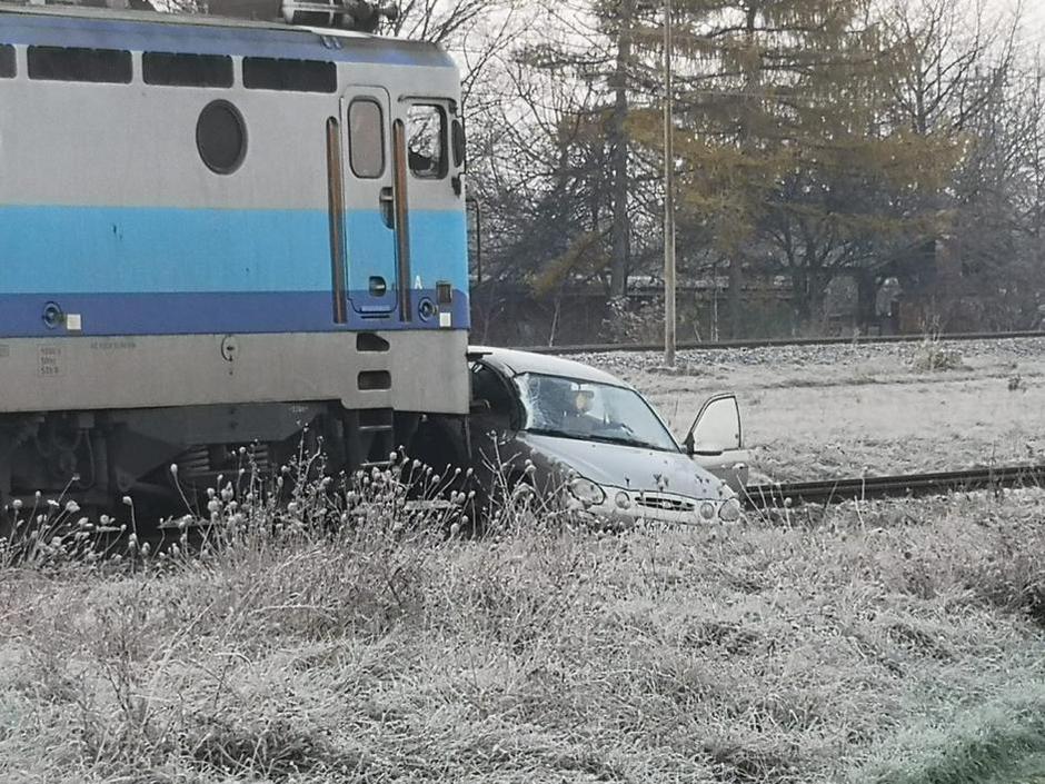 Nesreča v Zg zaradi zaledenelih stekel | Avtor: 24sata/bralec