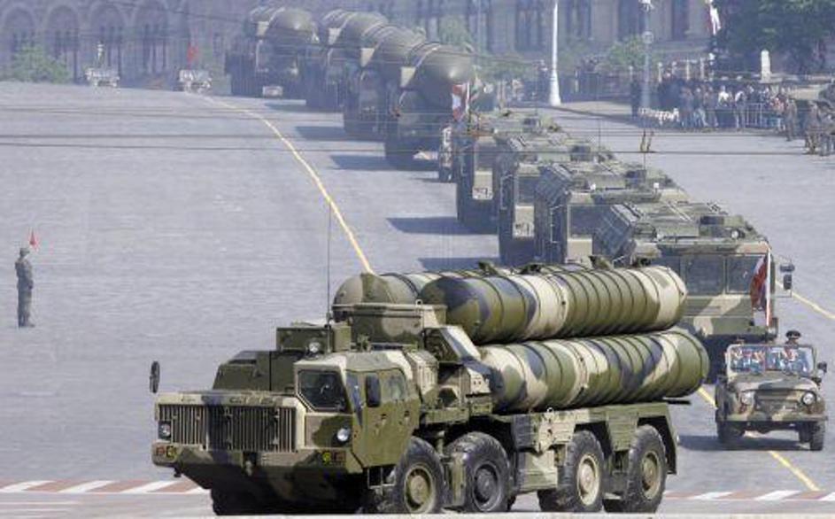 Vojaška parada po zatrjevanju oblasti ni grožnja drugim narodom. Poglejte si fot