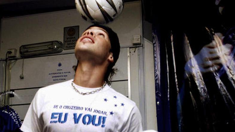 Največja odlika mladega Kerlona je vodenje žoge z glavo. Veliko bo za videti.