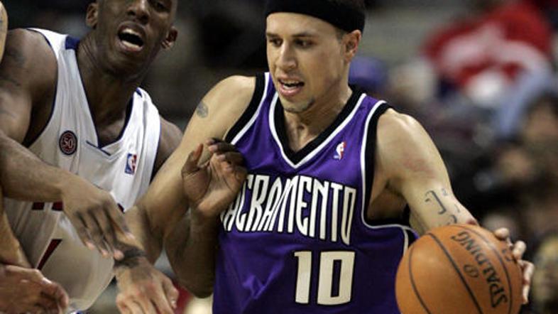 Mike Bibby je zamenjal Bena Udriha v prvi peterki Kraljev.