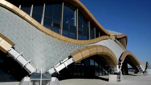 Premier Borut Pahor je od libijskega kolega Bagdadija al Mahmuda prejel uradni d