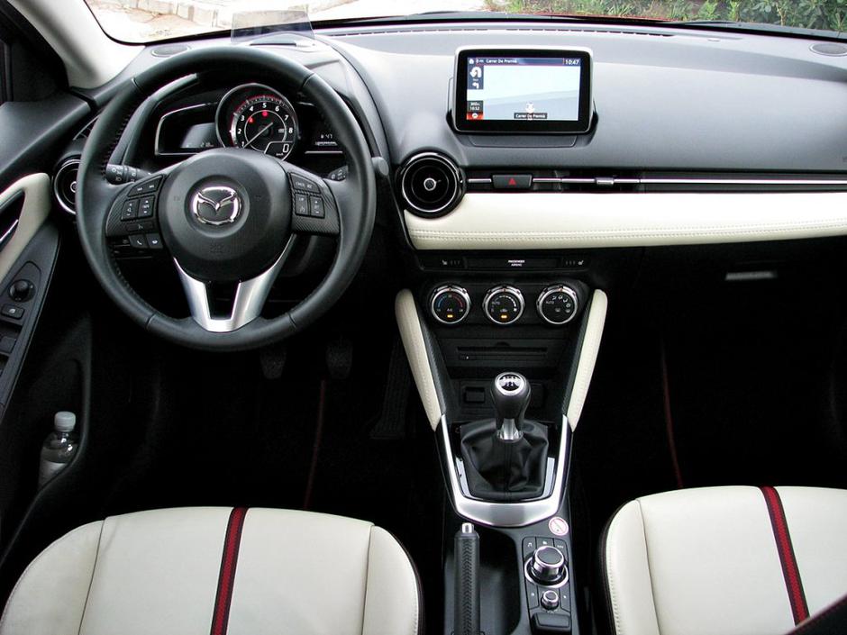 Mazda2 | Avtor: Andrej Leban