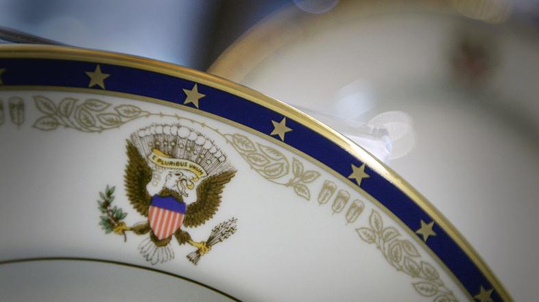 Razstava porcelana, ki je bil v uporabi v Beli hiši.