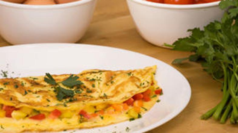 Omleta z zelenjavnimi kockami