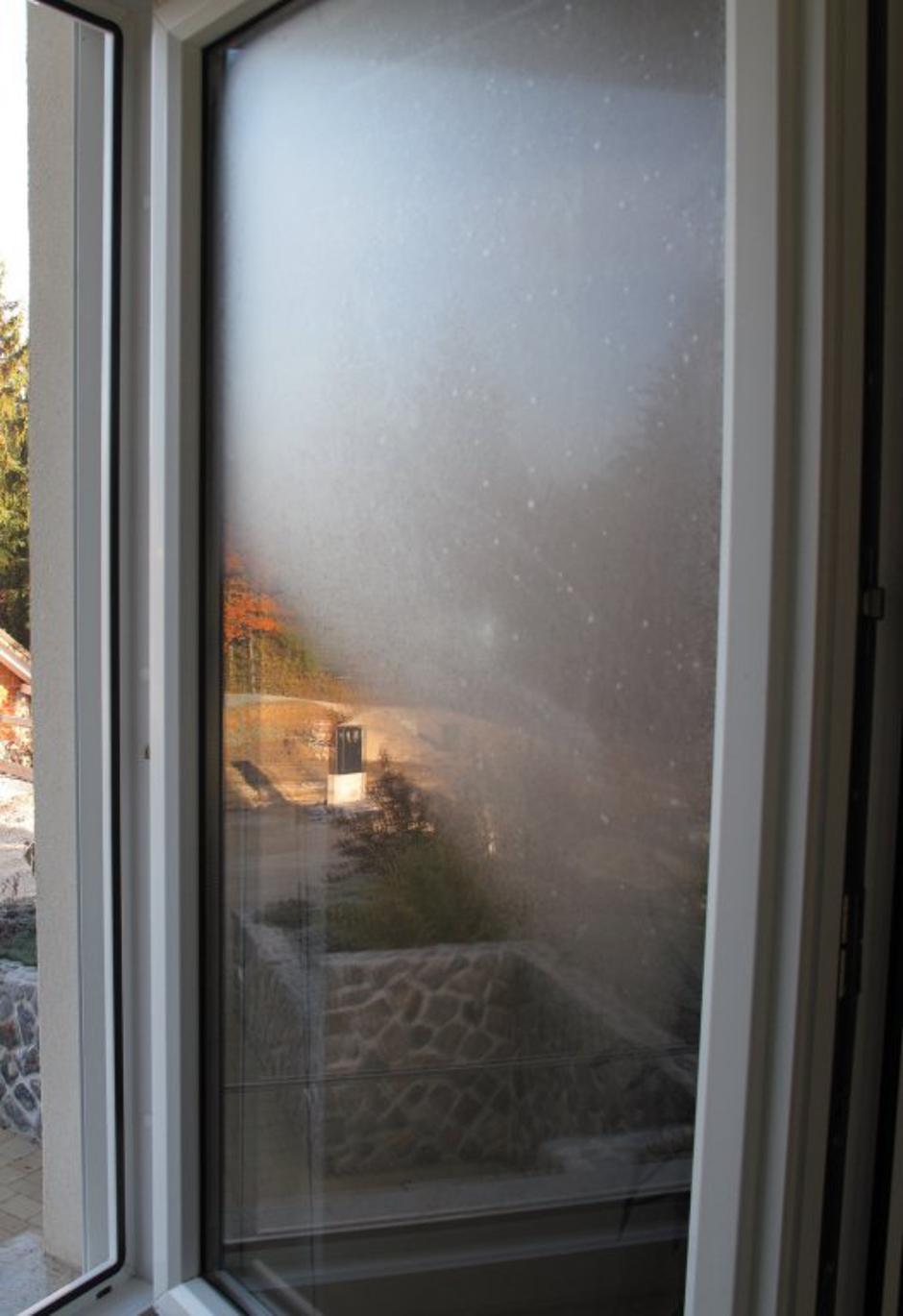 Vitra - okno | Avtor: NEP