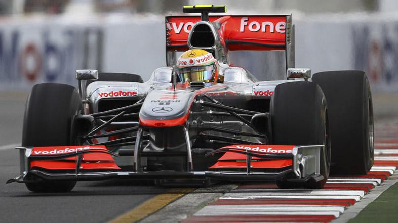 Lewis Hamilton je bil najhitrejši na drugem treningu v Melbournu. (Foto: Reuters