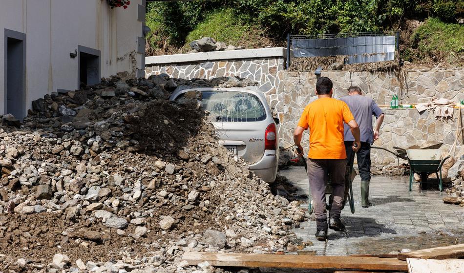 Država jih je hotela izseliti, pravico iskali na sodišču