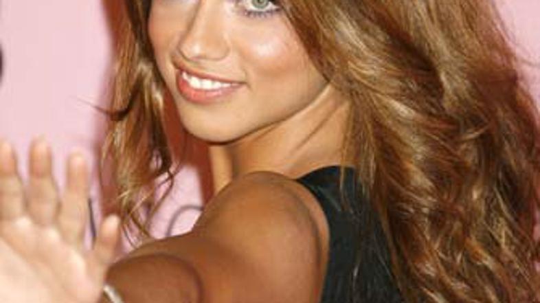 Adriana je na sceni že desetletje, saj je prvič zakorakala na modno brv leta 199