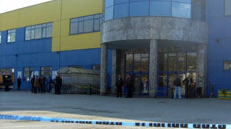 Zaenkrat še nihče ni prevzel odgovornosti za napad.