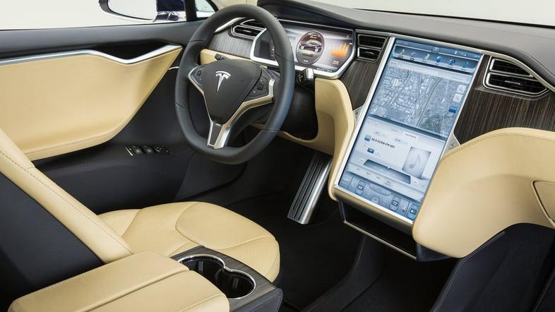 Tesla S