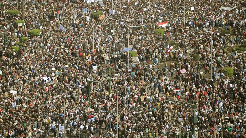 Vrhunec protestov na trgu Tahrir v Kairu. (Foto: Epa)