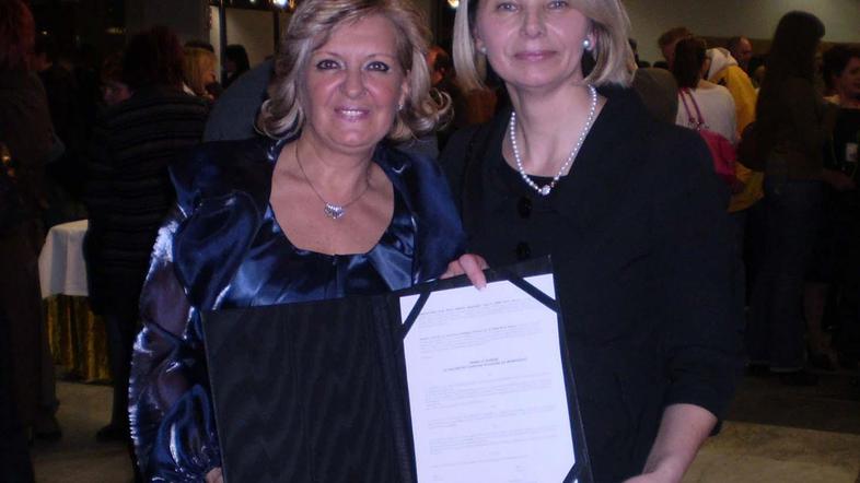 Jasna Šinkovec in Milena Kramar Zupan sta upravičeno zadovoljni nad akcijo Julij