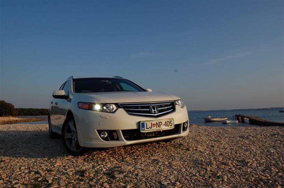 Honda accord Tourer 2.2 Executive Plus Avt.
