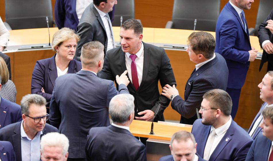 Nekdanja predsednika DZ zgrožena: "Jaz bi takšno glasovanje razveljavil"