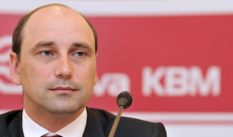 Nekdanji prvi mož NKBM mora za zapahe