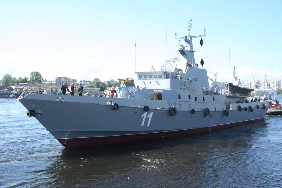 vojaška ladja Trigalv, Sankt Peterburg, krst