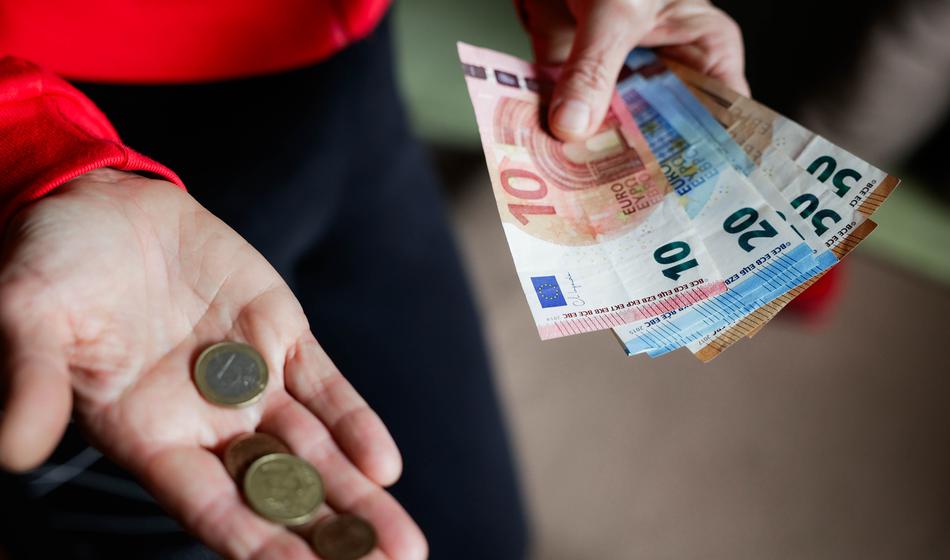 Občina zaposlenim "pozabila" izplačati dodatek za delo v nedeljo