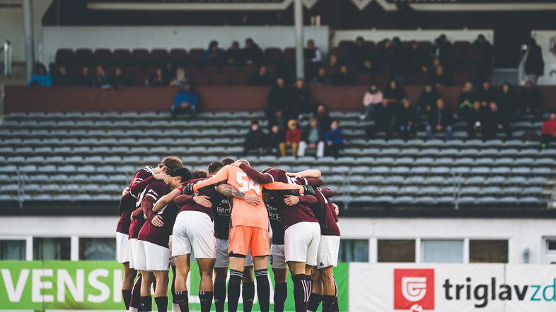 Triglav slavil zmago.