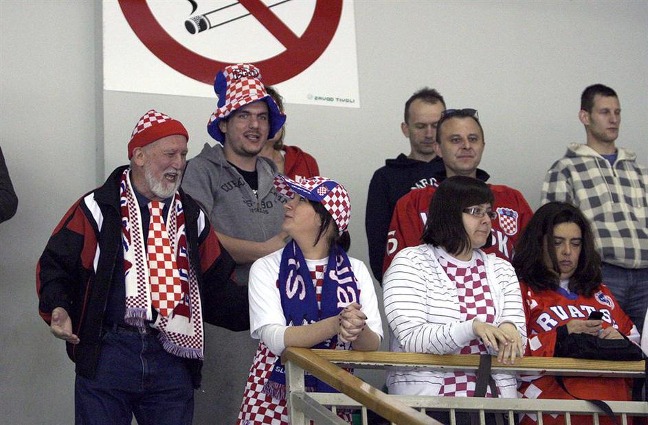 navijači Hrvati Slovenija Hrvaška prijateljska tekma hokej Hala Tivoli