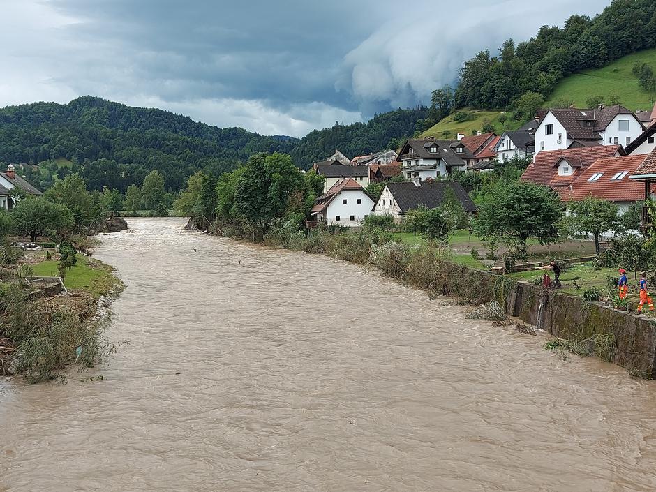 Škofja Loka, neurje, odpravljanje posledic | Avtor: M. Ha.
