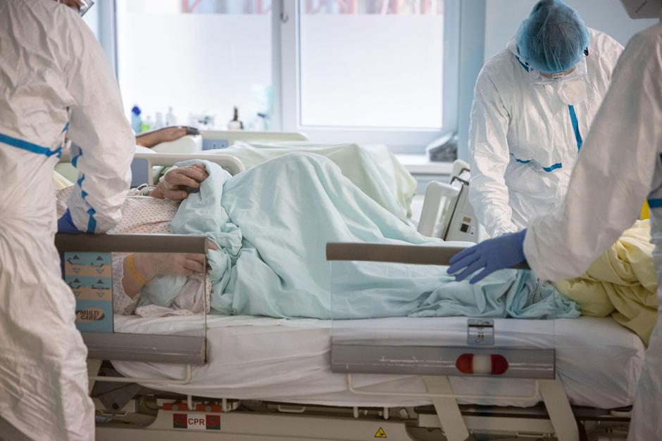 covid-19 bolnišnica Jesenice bolniki epidemija | Avtor: Profimedia