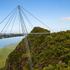 Langkawi Sky Bridge "raste" iz bujnega tropskega gozda. Foto: Shutterstock