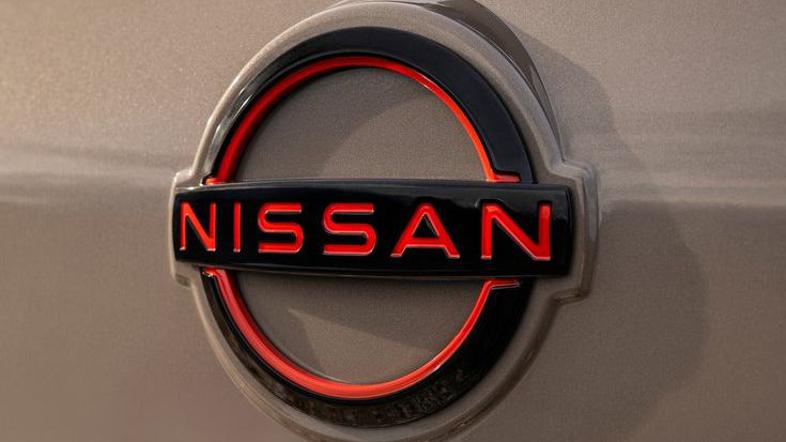 Nissan logotip