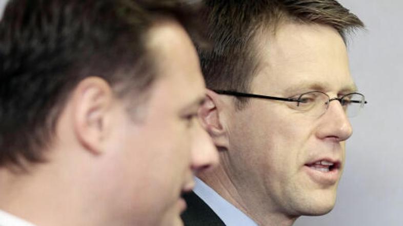 Rehn pričakuje, da bo odgovor Slovenije in Hrvaške na nov predlog dobil hitro.