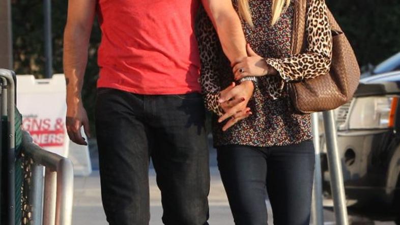 Henry Cavill Kaley Cuoco