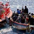 Ob libijski obali so potonile tri ladje z več kot 600 migranti.
