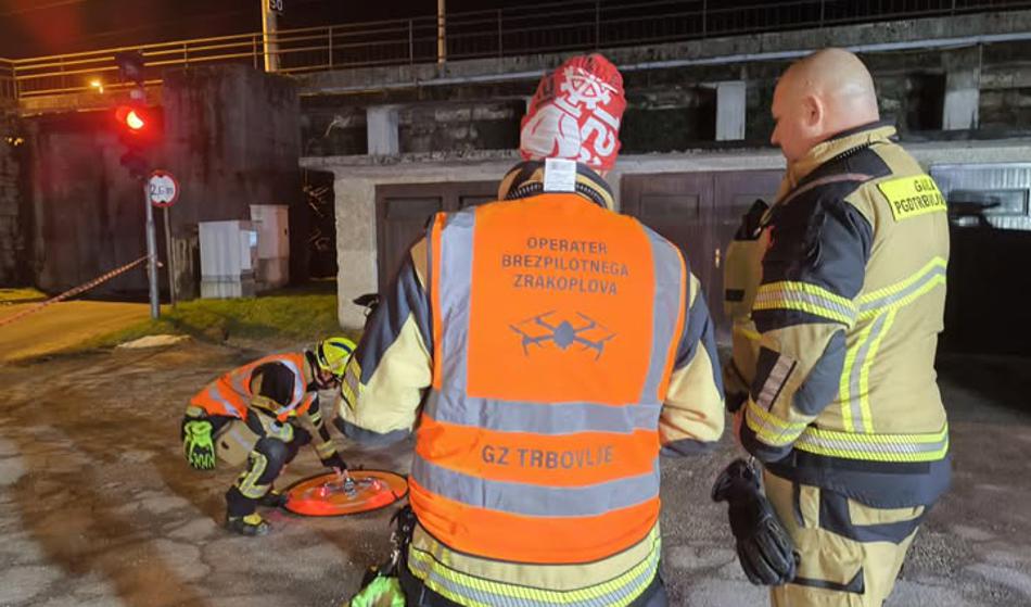 Po dnevu iskanja v Savi našli truplo