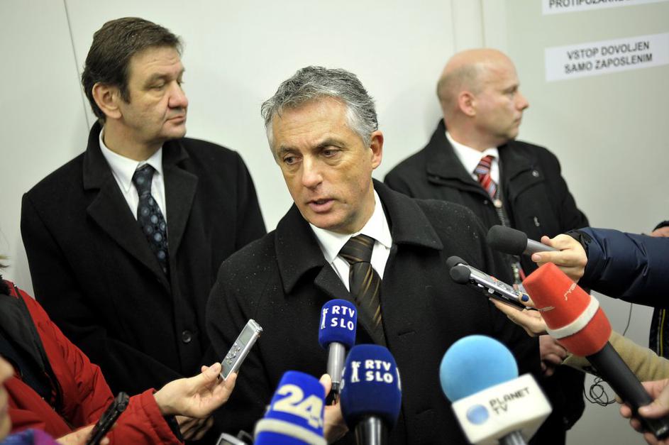 helioport UKC Ljubljana, Gantar